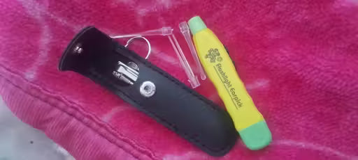 Ear Cleaning Tool Kit – Stainless Steel with PU Leather Pouch &amp; Key Ring (Multi Color)